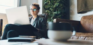 ¿Cómo puedes lograr la efectividad de tu equipo trabajando en casa? como-monitorear-el-home-office-de-tu-equipo-de-manera-efectiva